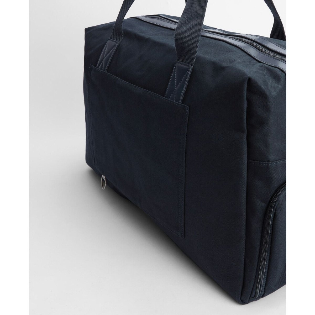 Barbour Cascade City Holdall - Curtis & Dunne