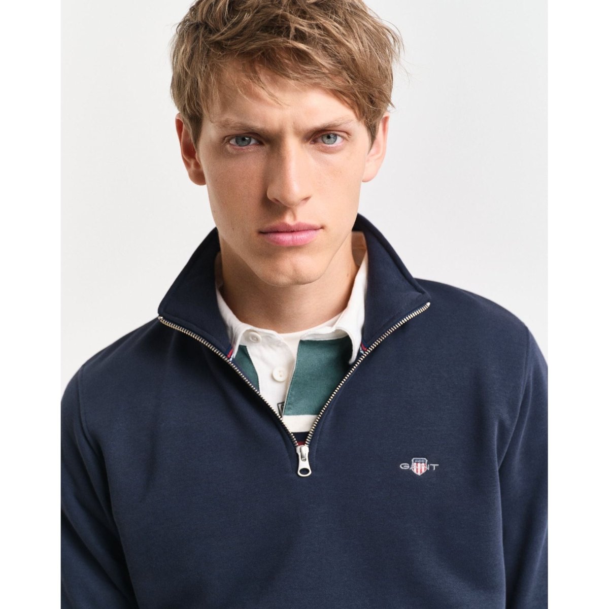 Gant Shield Half Zip Sweat - Curtis & Dunne