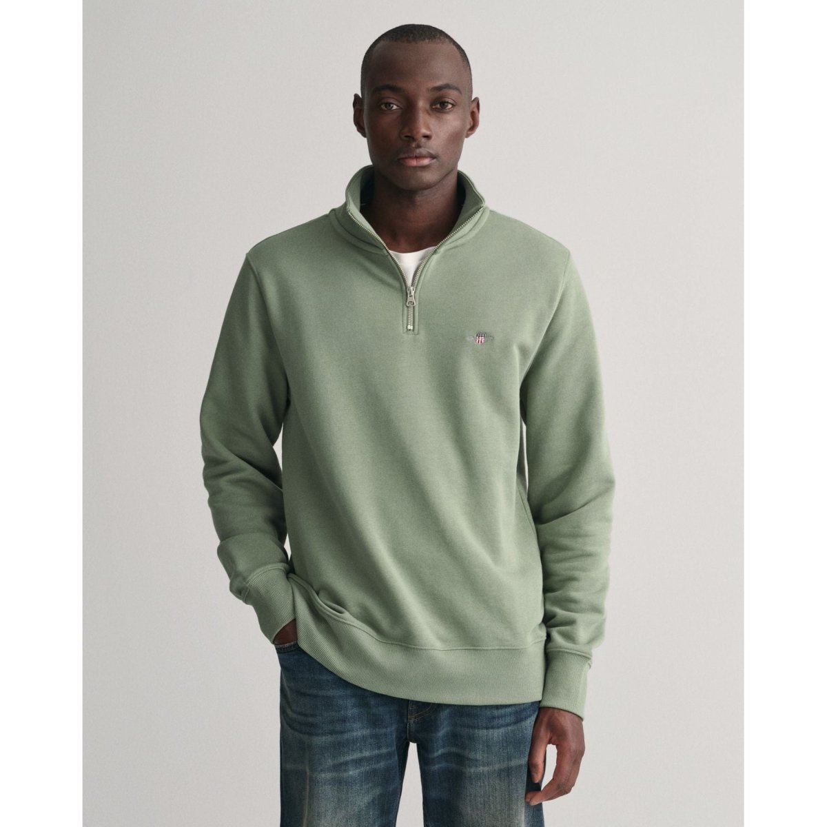 Gant Shield Half Zip Sweat - Curtis & Dunne