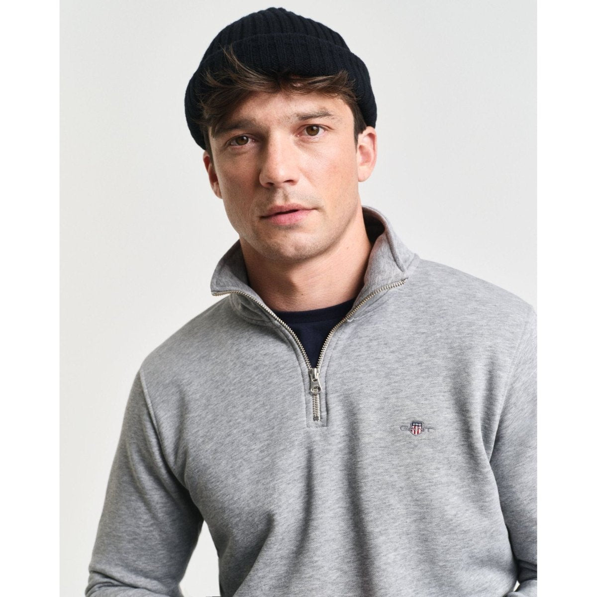 Gant Shield Half Zip Sweat - Curtis & Dunne