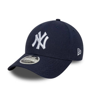 New Era New York Yankees MLB Linen 9Forty M Crown Adjustable Cap