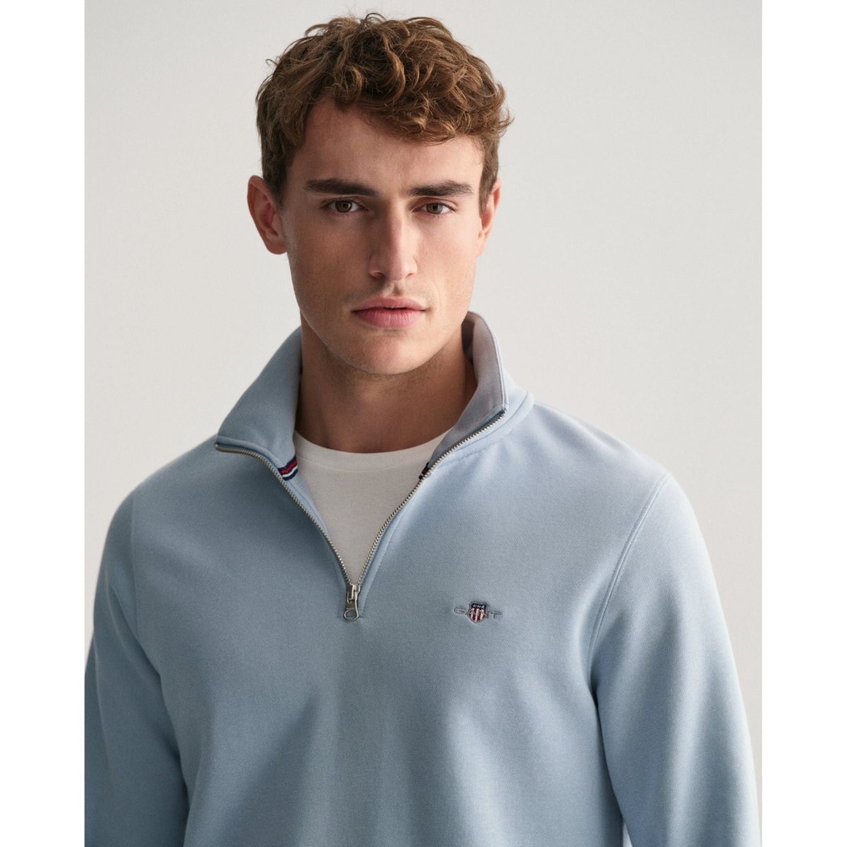 Gant Shield Half Zip Sweat - Curtis & Dunne